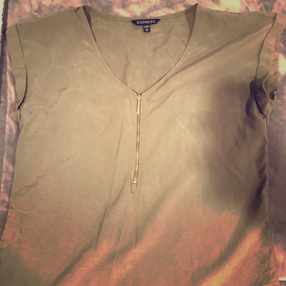 Express Short sleeved shirt